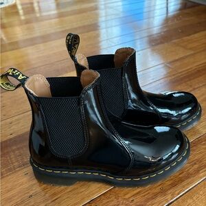 Patent leather chelsea boots - 2976